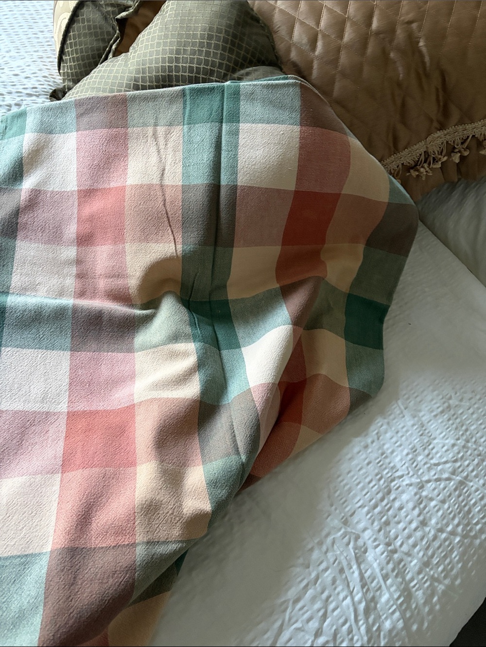 Fall plaid tablecloth - Picture 2 of 5
